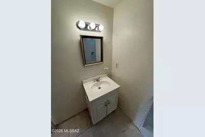 1137 E Adelaide Drive #2, Tucson, AZ 85719 - Photo 17