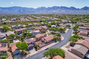 12886 N Desert Olive Dr, Oro Valley, AZ 85755 - Photo 35