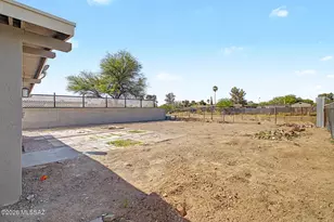 2916 W Maxine Cir, Tucson, AZ 85746 - Photo 29