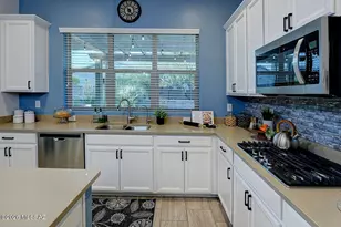 2496 W Music Mountains Dr, Green Valley, AZ 85622 - Photo 5