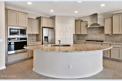 8021 S Sonoran Oak Drive, Tucson, AZ 85747 - Photo 7