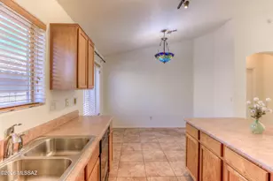 10923 S Lake Gambusi Dr, Vail, AZ 85641 - Photo 15