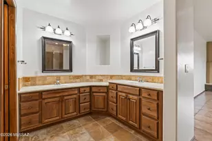10685 N Summer Moon Pl, Oro Valley, AZ 85737 - Photo 21
