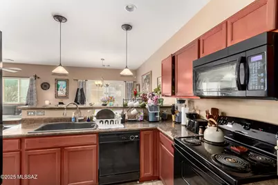 7012 S Red Maids Drive, Tucson, AZ 85756 - Photo 15