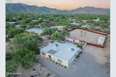 3750 N Melpomene Way, Tucson, AZ 85749 - Photo 47