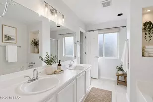 10233 E Desert Mesa Dr, Tucson, AZ 85747 - Photo 13