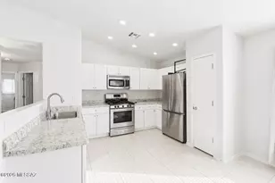 10233 E Desert Mesa Dr, Tucson, AZ 85747 - Photo 7