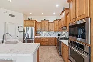 5680 W Triangle X Pl, Tucson, AZ 85713 - Photo 9