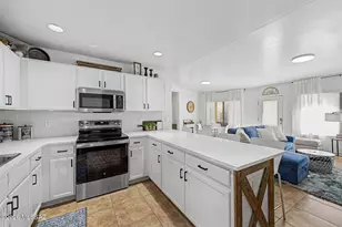 2469 N Silver Mosaic Dr, Tucson, AZ 85745 - Photo 9
