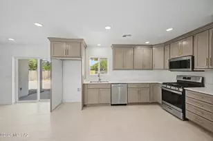 2251 E Spring St, Tucson, AZ 85719 - Photo 11