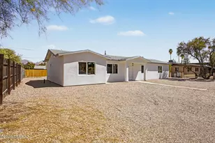 2251 E Spring St, Tucson, AZ 85719 - Photo 3