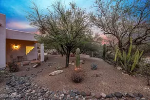 10395 E Snyder Creek Pl, Tucson, AZ 85749 - Photo 11