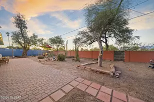 5911 E Oak St, Tucson, AZ 85711 - Photo 31