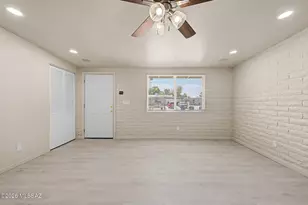 7841 E Longleaf Pl, Tucson, AZ 85730 - Photo 7