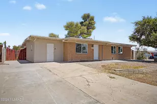 7841 E Longleaf Pl, Tucson, AZ 85730 - Photo 3