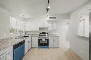 7841 E Longleaf Pl, Tucson, AZ 85730 - Photo 13