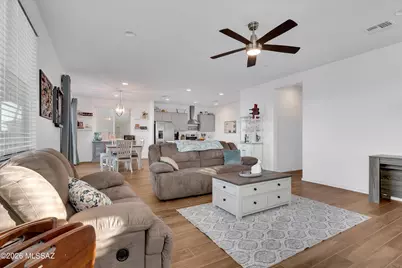 10266 S Moonlit Riverwalk Trail, Vail, AZ 85641 - Photo 11