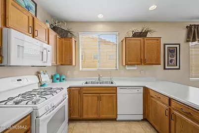 10153 S Wagonette Avenue, Vail, AZ 85641 - Photo 11