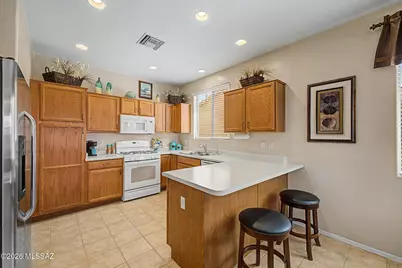 10153 S Wagonette Avenue, Vail, AZ 85641 - Photo 9