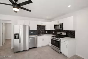 2720 N Hopi Pl, Tucson, AZ 85705 - Photo 5