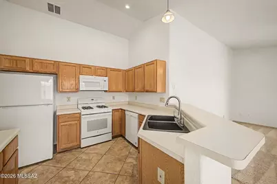 10052 E Paseo San Rosendo, Tucson, AZ 85747 - Photo 9