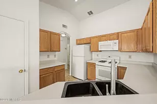 10052 E Paseo San Rosendo, Tucson, AZ 85747 - Photo 11
