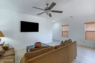 21163 E Treasure Rd, Red Rock, AZ 85145 - Photo 7