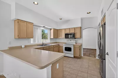 156 S Eastern Dawn Avenue, Tucson, AZ 85748 - Photo 7