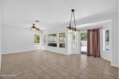 156 S Eastern Dawn Avenue, Tucson, AZ 85748 - Photo 9