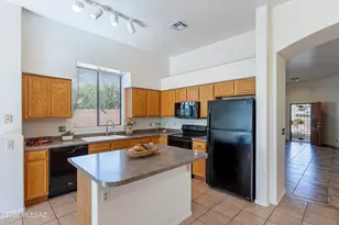 3177 Flowering Cactus Ct, Tucson, AZ 85745 - Photo 13