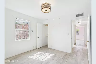 2240 E 2nd Street, Tucson, AZ 85719 - Photo 17