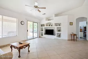 7239 W Silver Sand Dr, Tucson, AZ 85743 - Photo 7