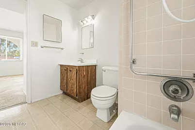 329 S Paseo Tierra #D, Green Valley, AZ 85614 - Photo 19