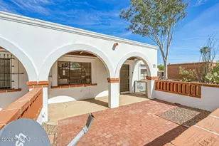 329 S Paseo Tierra, Green Valley, AZ 85614 - Photo 3