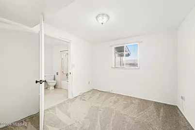 329 S Paseo Tierra #D, Green Valley, AZ 85614 - Photo 17