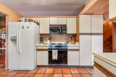 5716 N Via Umbrosa, Tucson, AZ 85750 - Photo 33