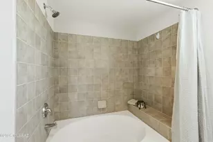 5051 N Sabino Canyon Rd, Tucson, AZ 85750 - Photo 23