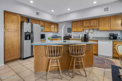 11055 E Blue Grama Drive, Tucson, AZ 85748 - Photo 13