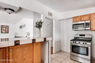 704 W Western Pl, Nogales, AZ 85621 - Photo 9
