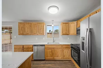 6676 E Calle Dened, Tucson, AZ 85710 - Photo 11
