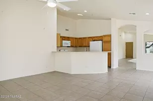 10227 E Watson Dr, Tucson, AZ 85730 - Photo 17