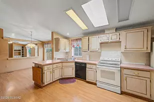 6670 N Desert View Dr, Tucson, AZ 85743 - Photo 13