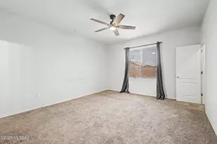 11377 W Folsom Point Dr, Marana, AZ 85658 - Photo 11