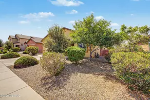 11377 W Folsom Point Dr, Marana, AZ 85658 - Photo 3