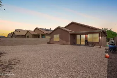 8569 W Amazilia Place, Tucson, AZ 85757 - Photo 17