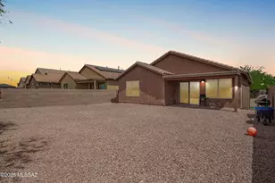 8569 W Amazilia Pl, Tucson, AZ 85757 - Photo 17