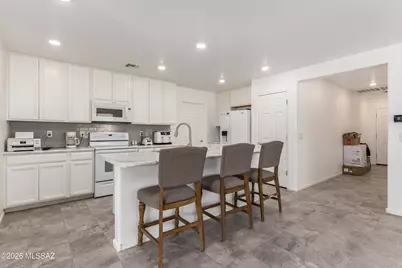 8569 W Amazilia Place, Tucson, AZ 85757 - Photo 5