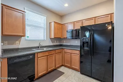 10457 S Boothill Way, Vail, AZ 85641 - Photo 11