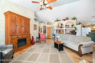 701 W Tiger Pl, Green Valley, AZ 85614 - Photo 7
