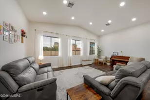 6399 W Royal Fern Dr, Tucson, AZ 85757 - Photo 5